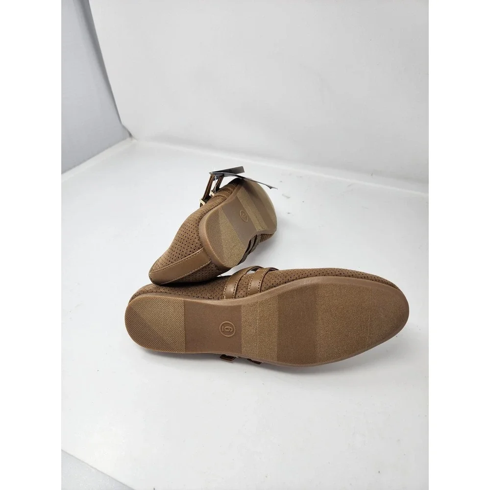 Universal Thread Womens Perforated Mary Jane Flats Tan Faux Suede Casual Size 6